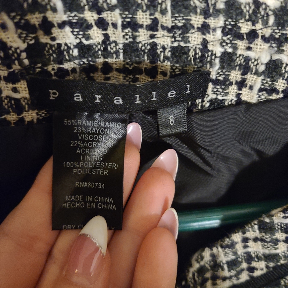 Size 8 Parallel blazer - Picture 2 of 2
